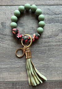 Bloom & Go: Floral Silicone Bead Wristlet Keychain – Chic, Durable & Functiona
