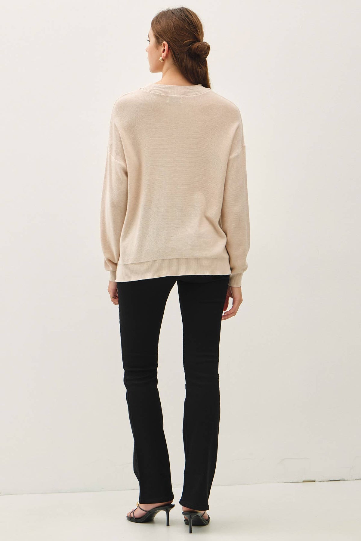 The Callie Lightweight Cotton Sweater – Oatmeal & Dusty Blue