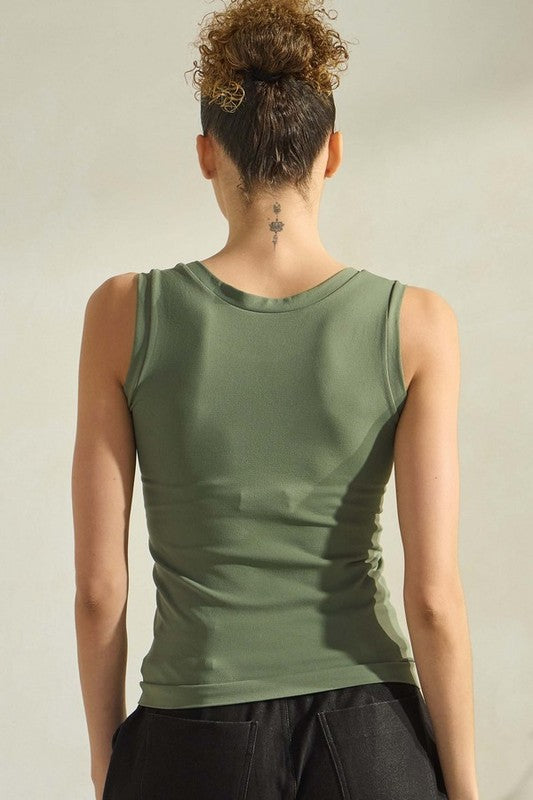 The Briar Seamless Fitted Tank – Everyday Essential Layering Top