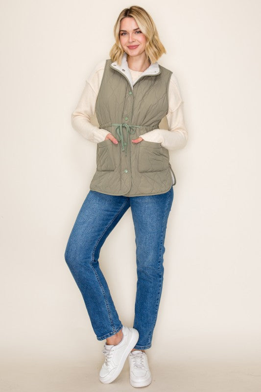 The Wren Quilted Sherpa-Lined Vest – Sage & Mocha