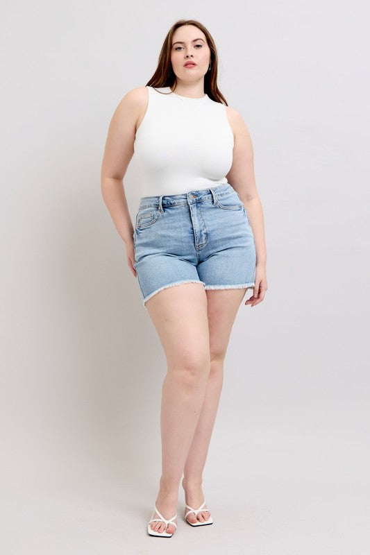 Judy Blue Plus Size Comfort Stretch Mid-Rise Stretch Denim Shorts – Light Wash | Frayed Hem