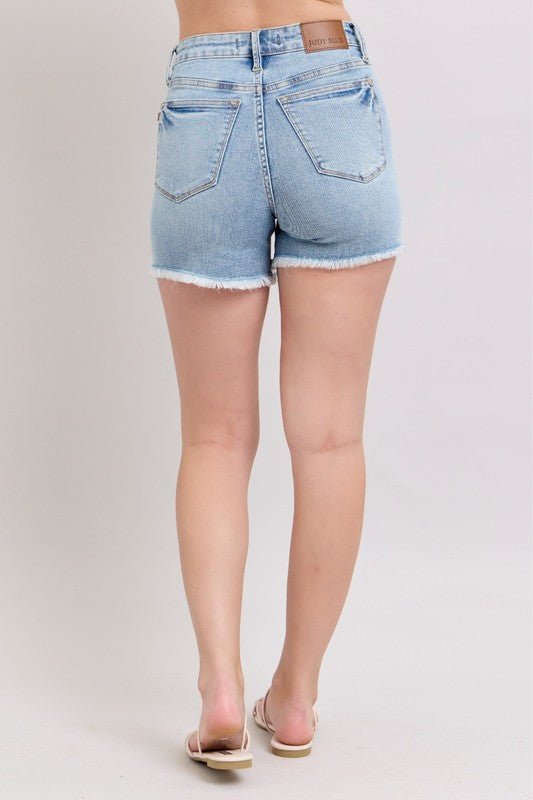 Judy Blue Comfort Stretch Mid-Rise Stretch Denim Shorts – Light Wash | Frayed Hem