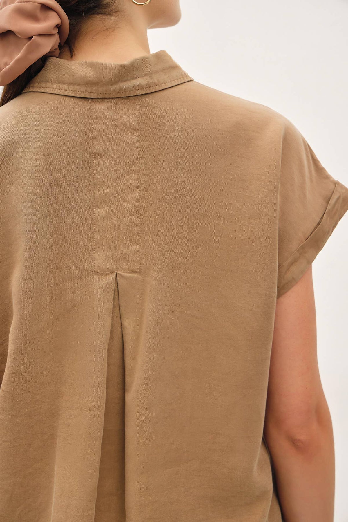 The Hadley Short Sleeve Button Down – Sage, Martini Olive, Toffee