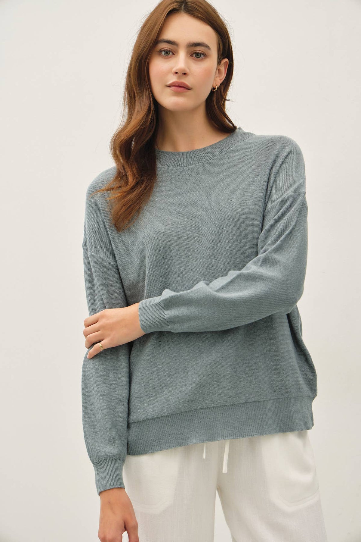 The Callie Lightweight Cotton Sweater – Oatmeal & Dusty Blue