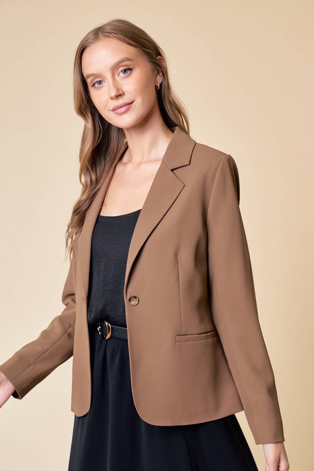 The Charlotte Tailored Blazer – Classic Black & Warm Espresso