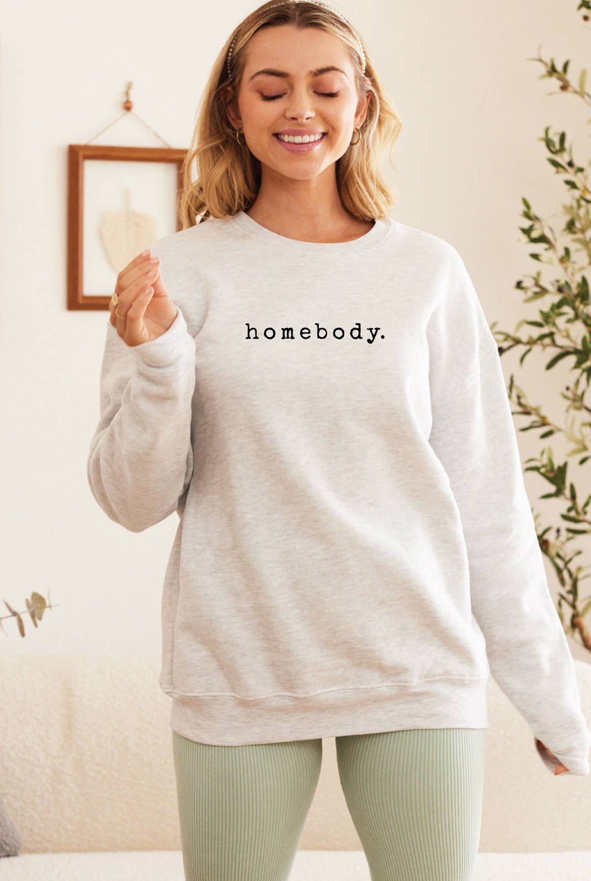 Homebody Graphic Sweatshirt – Ivory Cozy Fleece Pullover Crewneck for Women