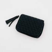 The Wynona Woven Wallet – Checkered Vegan Leather Compact Wallet: Black/Tan