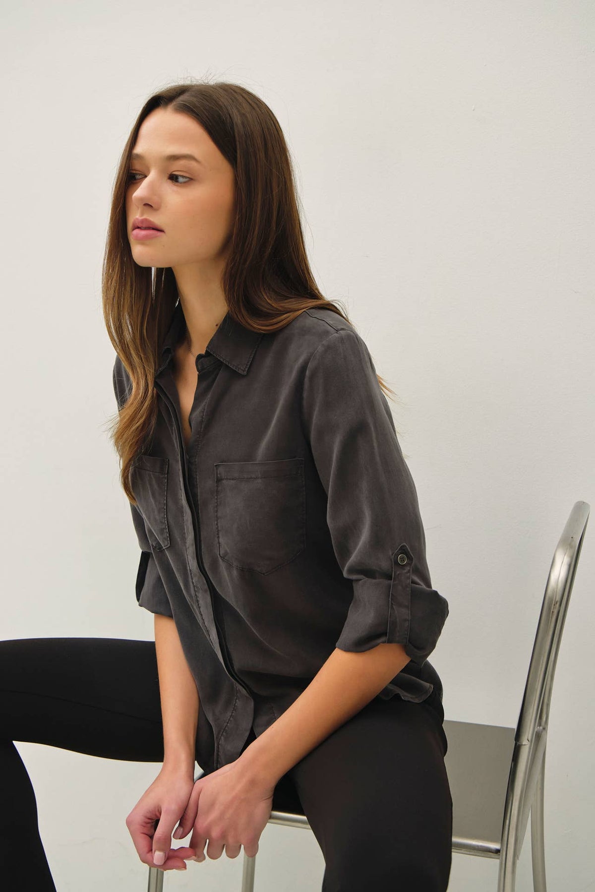The Elsie Washed Tencel Button Down – Charcoal
