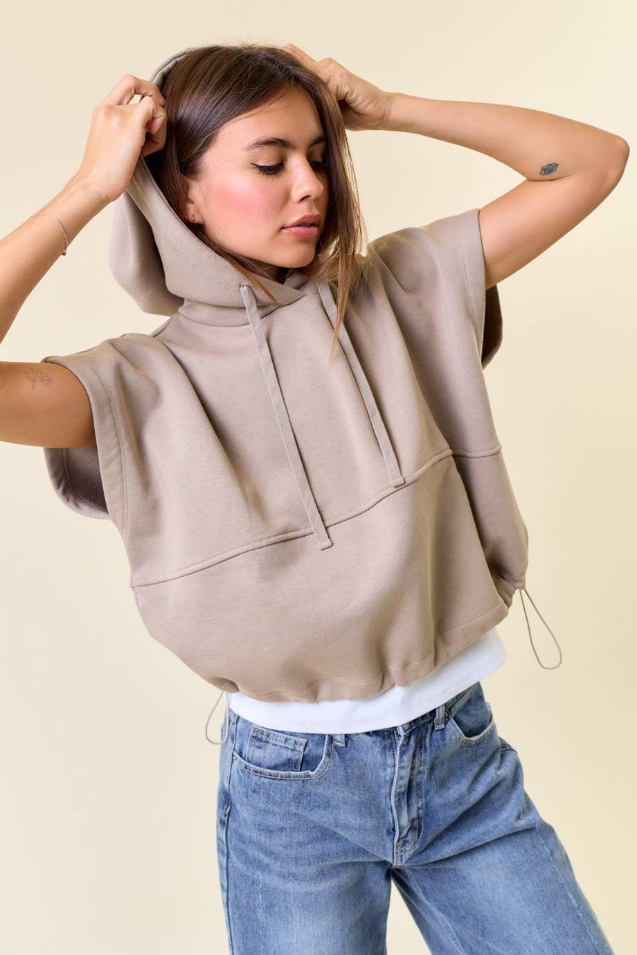 Blaire Oversized Cropped Sleeveless Hoodie – Fleece Drawstring Hem