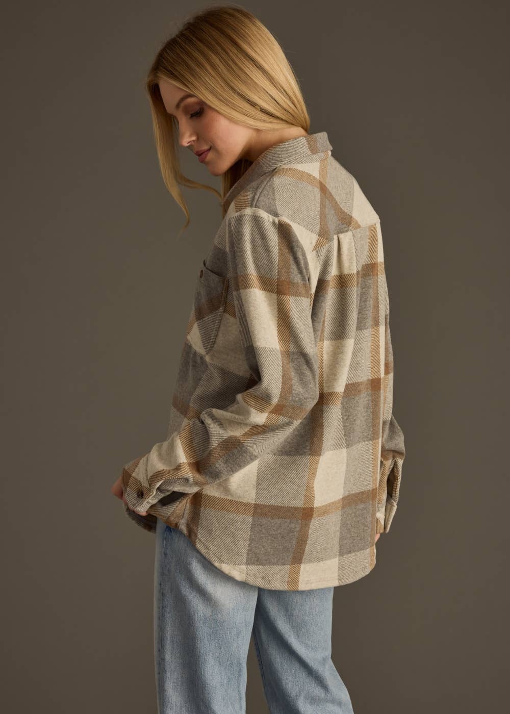 The Sutton Soft Brushed Plaid Button-Up – Grey/Mocha