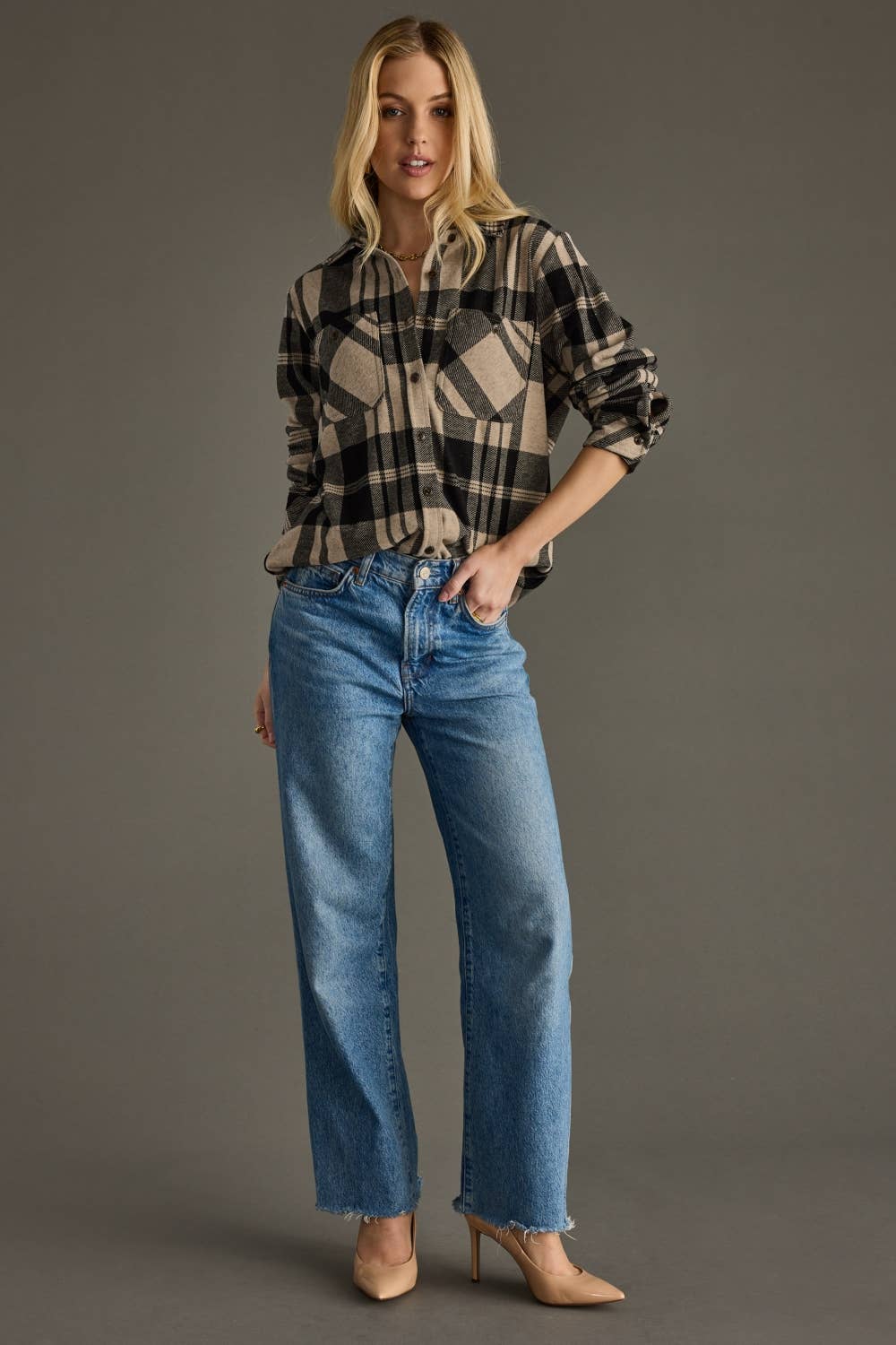 The Sutton Soft Brushed Plaid Button-Up – Tan/Black