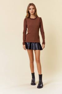 The Wren Ruffle Ribbed Top – Chestnut Brown