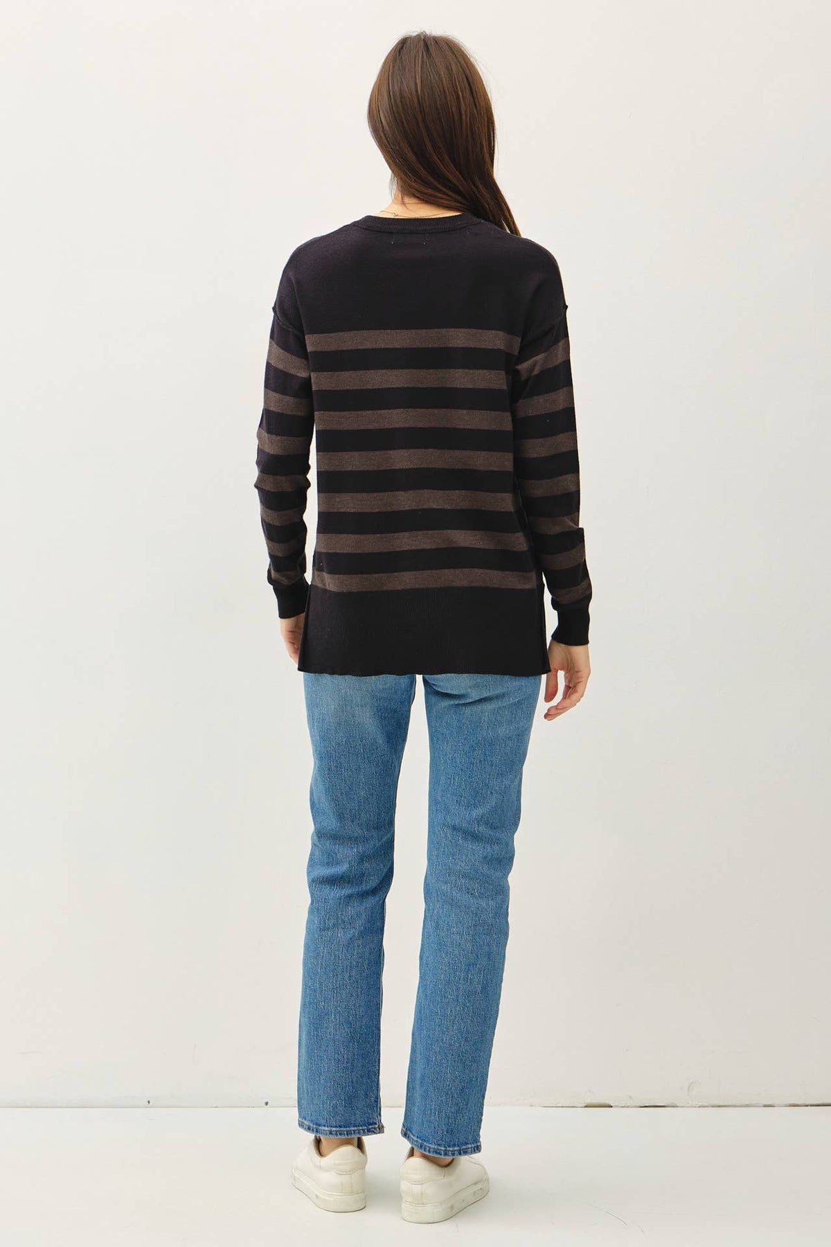 The Finley Striped Pocket Sweater: Charcoal – Relaxed Everyday Knit Sweater