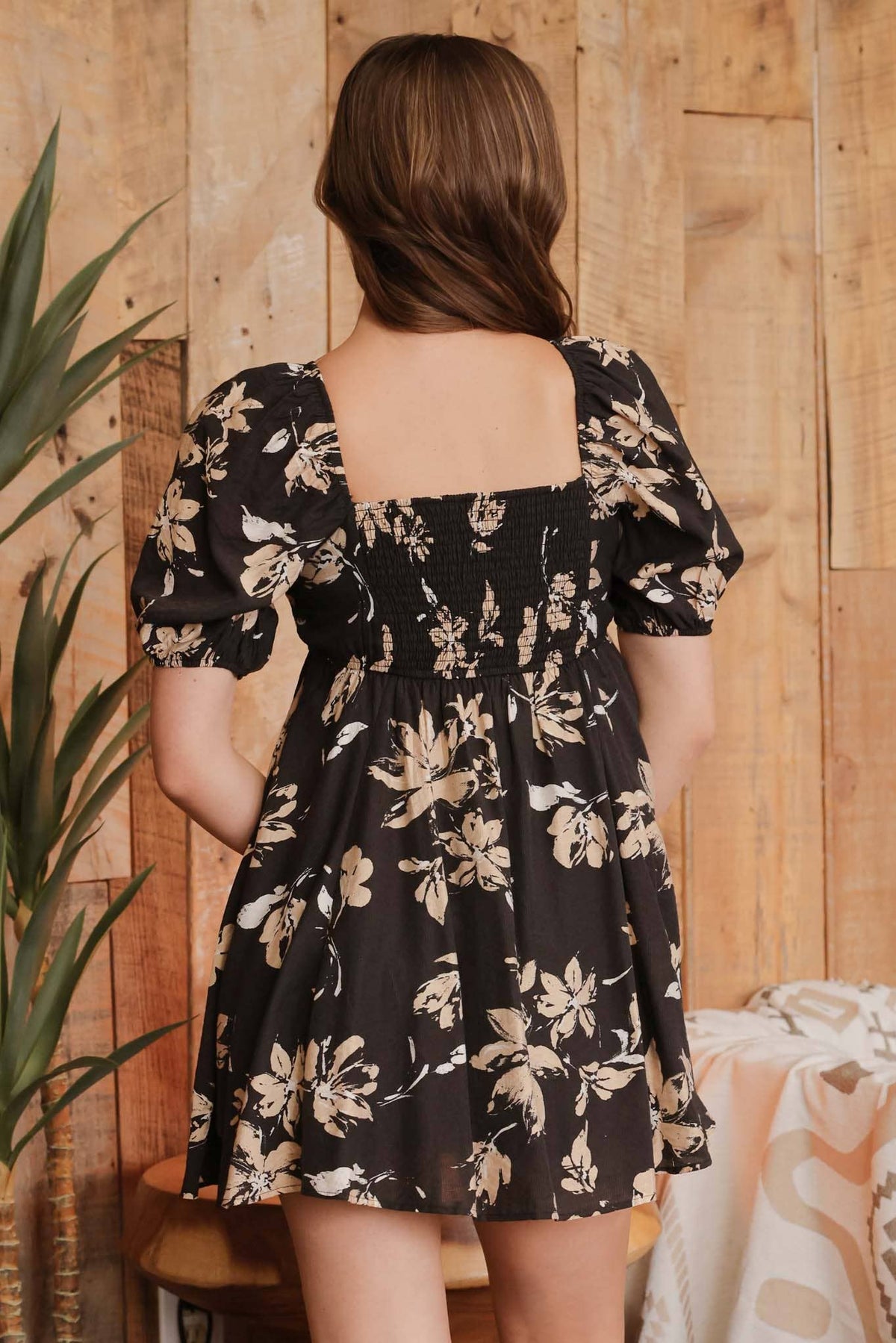 Anastasia Floral Puff Sleeve Mini Dress: Black