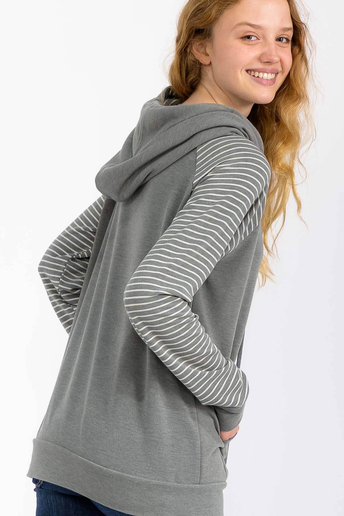 Arden Stripe Sleeve Contrast Hoodie – Casual Knit Pullover with Pocket