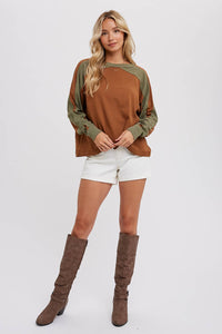 Sutton Contrast Sleeve Oversized Long Sleeve Top – Chestnut & Olive