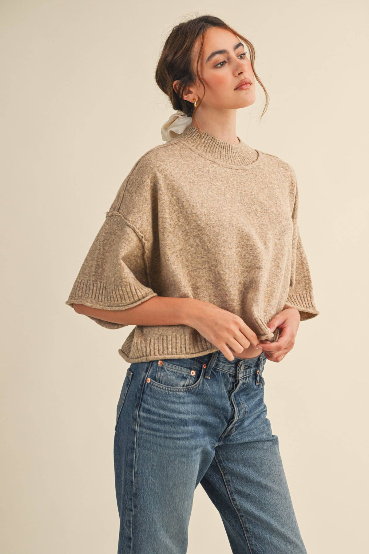 The Winterlyn Marled Mock Neck Sweater: Mocha Mousse – Semi-Cropped Short Sleeve Knit
