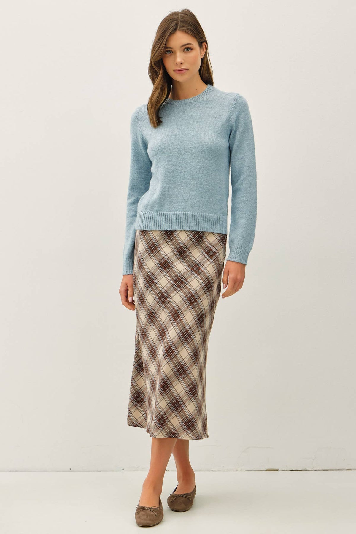 Linden Retro Blue Wool-Blend Sweater – Ultra-Soft Cropped Crew Neck Knit (Women’s Cozy Pullover)