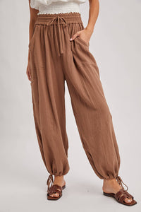 JOGGER HAREM DRAWSTRING PANTS: LATTE / M
