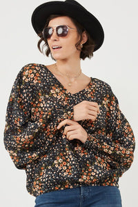 Susanna Womens V Neck Smocked Cuff Floral Dolman Top: Black