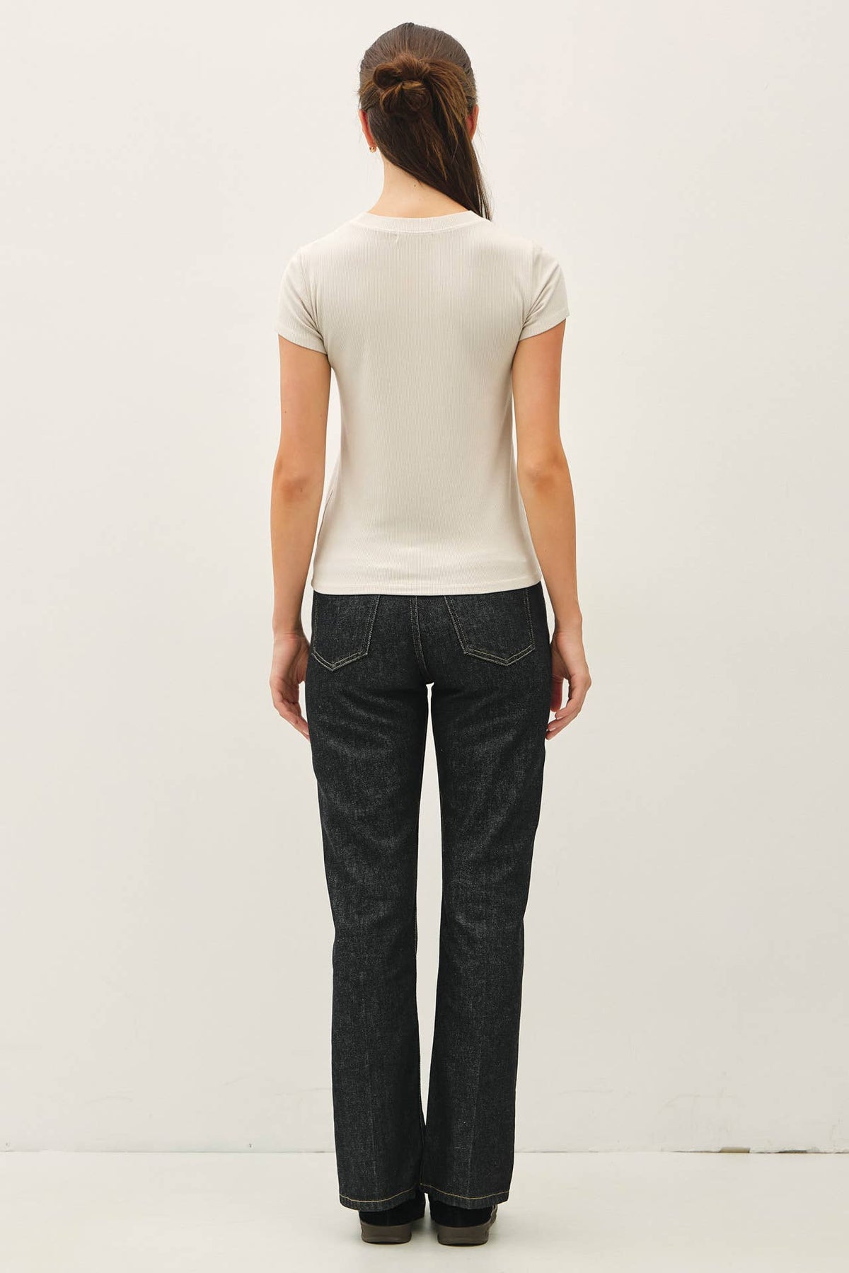 The Merrin Classic Ribbed Baby Tee – Fitted Crew Neck Essential T-Shirt for Women