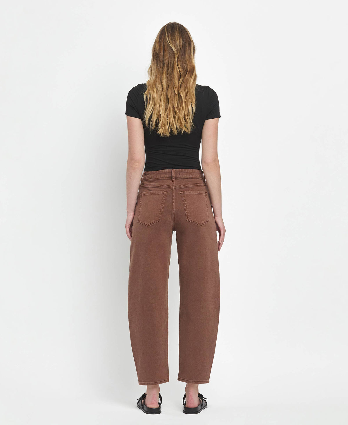 Vervet by Flying Monkey "Kate" Slim Barrel Jeans – Mocha Brown