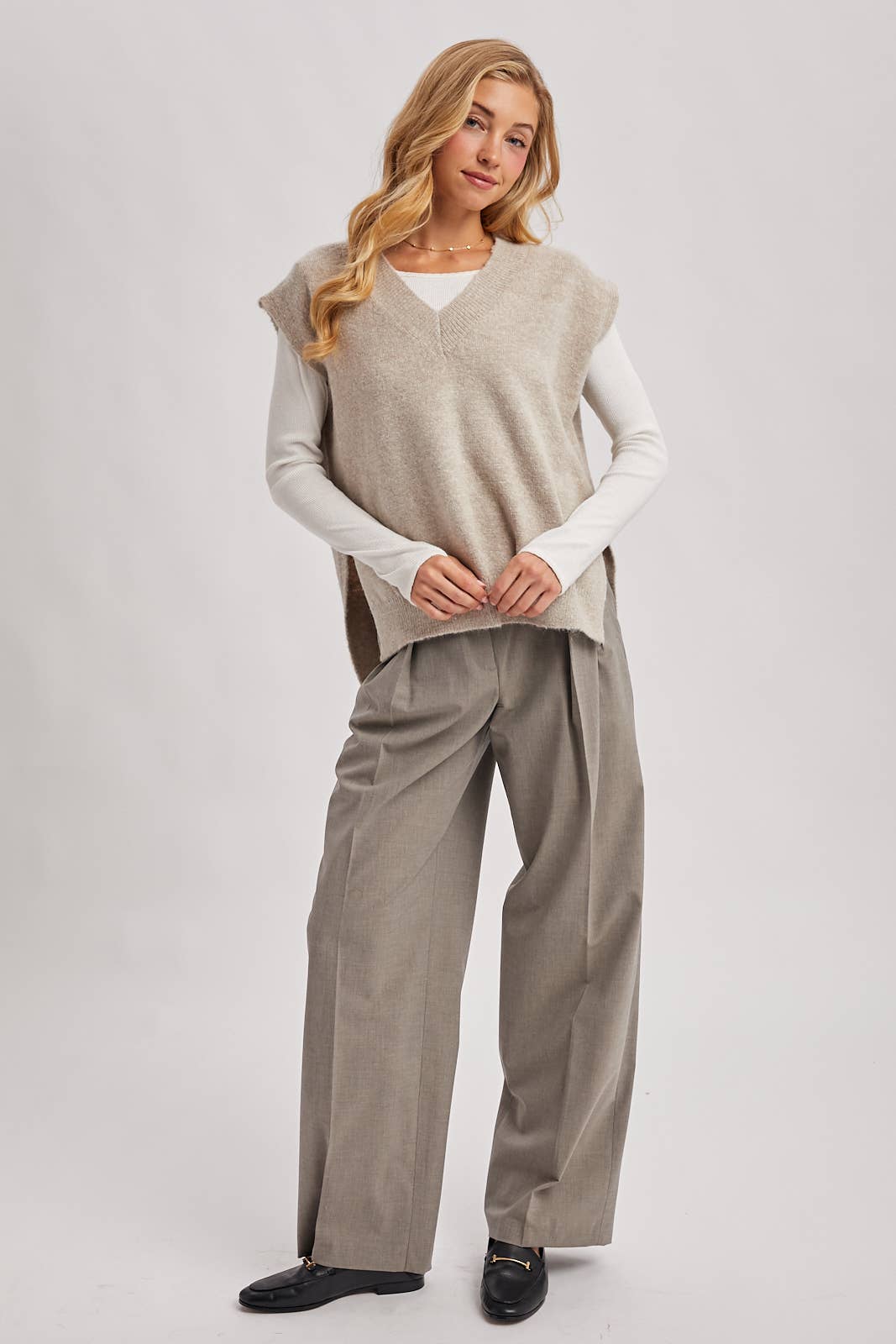 The Marlowe V-Neck Sweater Vest – Women’s Knit Layering Top, Classic Ribbed Trim, Neutral Fall Outfit Essential