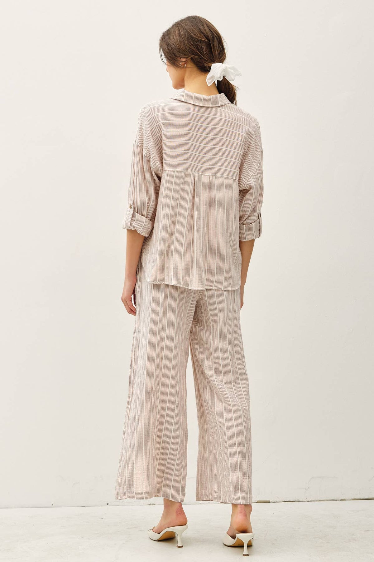 The Dakota Striped Gauze Button-Up Top – Charcoal & Amber