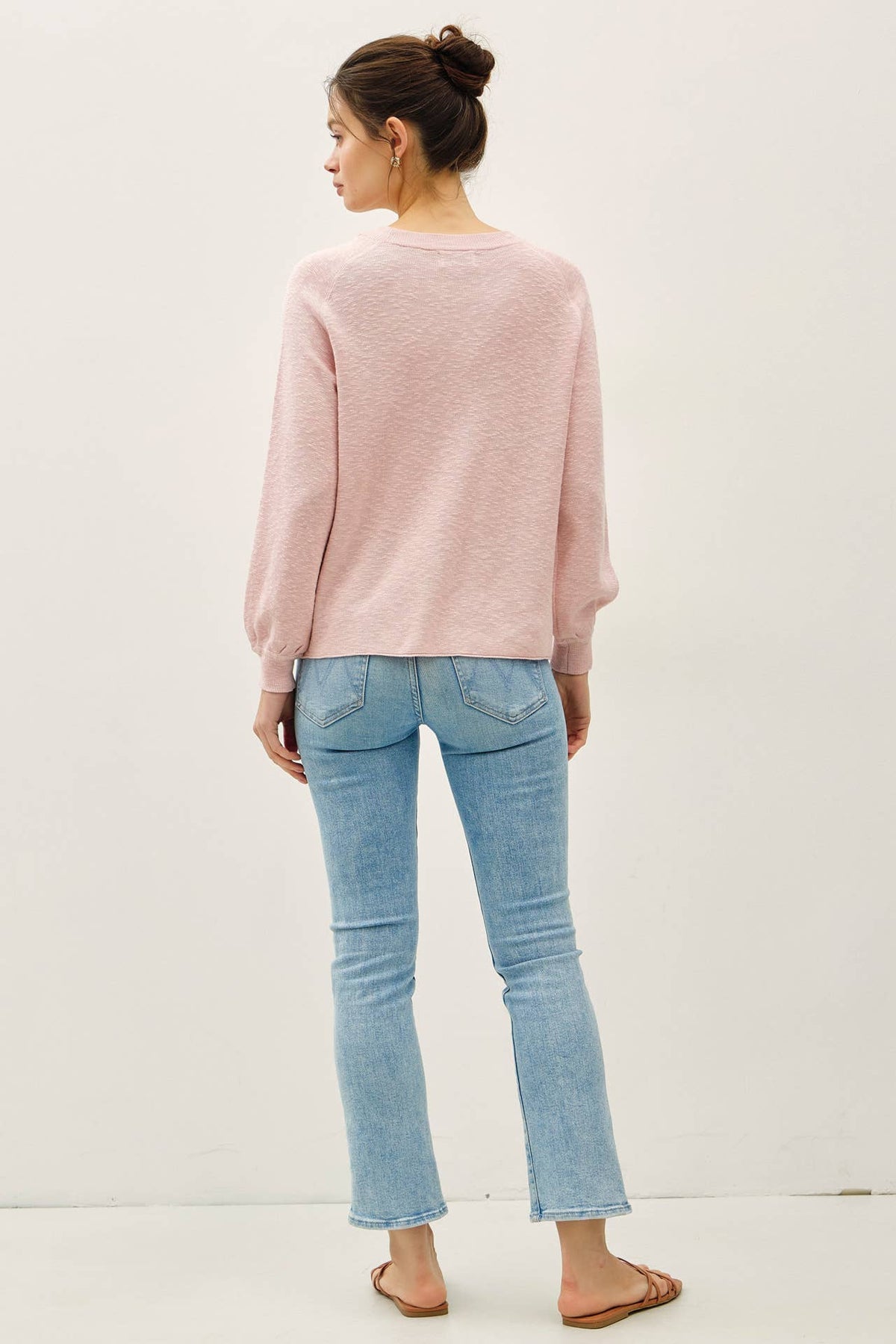The Cambria Cotton Blend Knit Sweater: Peony Pink – Lightweight Raglan Crew Neck Pullover