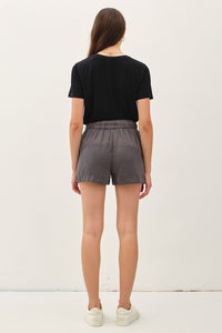 Ultra-Soft Tencel Pull-On Shorts with Pockets – High Rise & Versatile Comfort