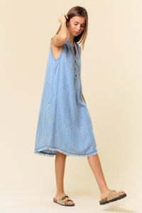 Lydia Tencel Midi Dress: Light Denim