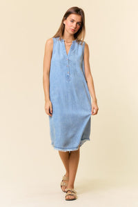 Lydia Tencel Midi Dress: Light Denim