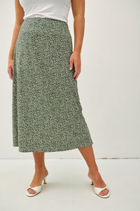 Sophie Plus Size Floral Print Midi Skirt: Hunter Green