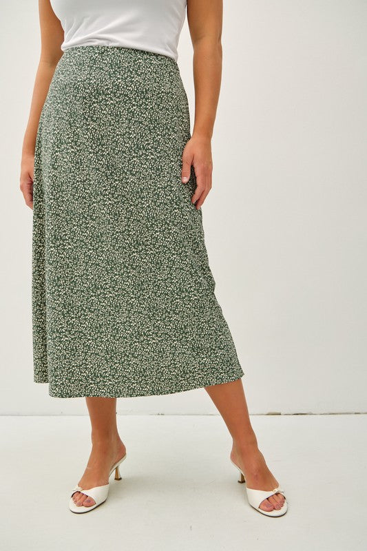 Sophie Plus Size Floral Print Midi Skirt: Hunter Green