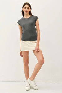 The Hollis Ribbed Cap Sleeve Tee – Fitted Lightweight Everyday Essential T-Shirt for Women