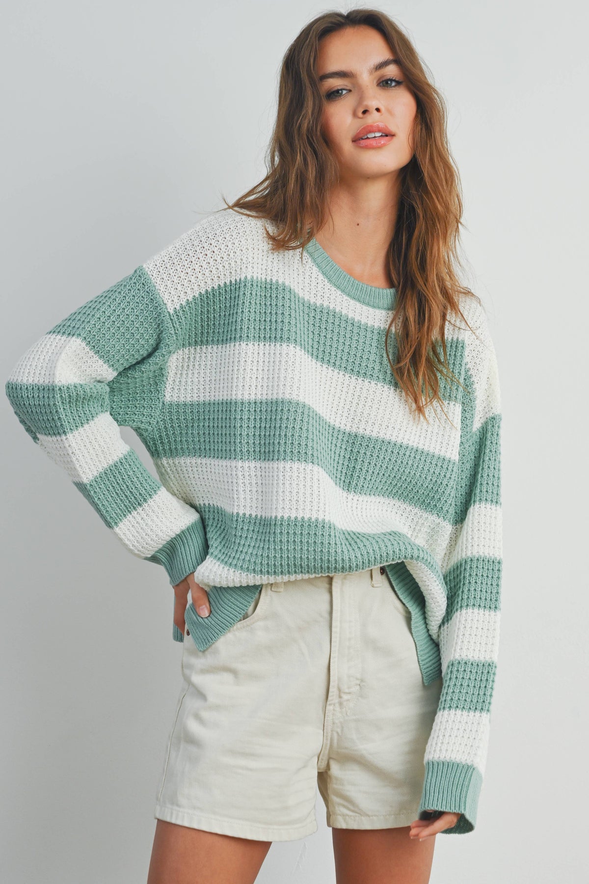 The Elodie Striped Cropped Knit Sweater: Ivory/Sage – Soft Long Sleeve Pullover