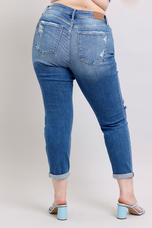 JUDY BLUE Mid Rise Distressed Boyfriend Jeans: Medium Wash