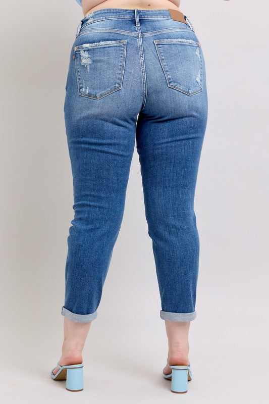 JUDY BLUE Mid Rise Distressed Boyfriend Jeans: Medium Wash