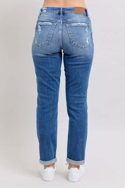 JUDY BLUE Mid Rise Distressed Boyfriend Jeans: Medium Wash