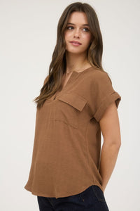 The Hadley Back Button Woven Blouse – Warm Chestnut