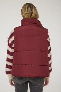Cedar Trail Zip-Up Puffer Vest – Cozy Cold Weather Essential