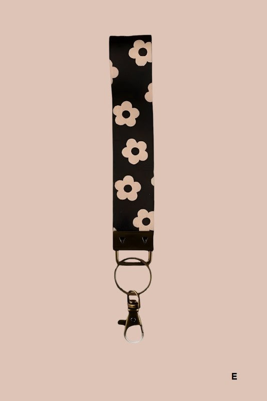 The Marlow Floral Wristlet Keychain – Retro Blooms & Bronze Hardware