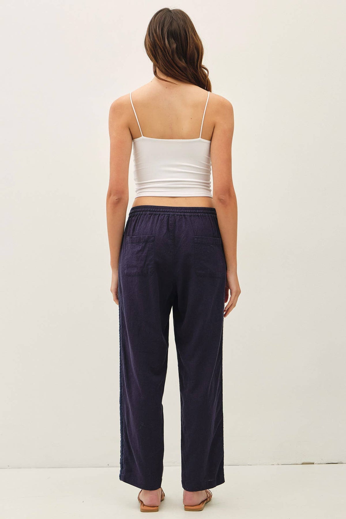 The Marielle Crochet Trim Linen Pants: Dark Indigo