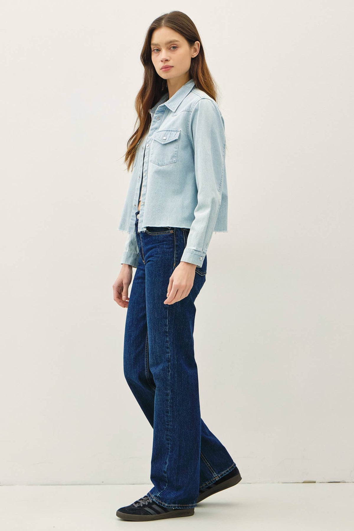 The Stevie Washed Cropped Shirt Jacket: Light Wash – Raw Edge Snap Button Shacket