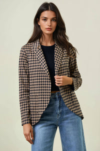 The Marlowe Houndstooth Shawl Collar Blazer – Tan & Black