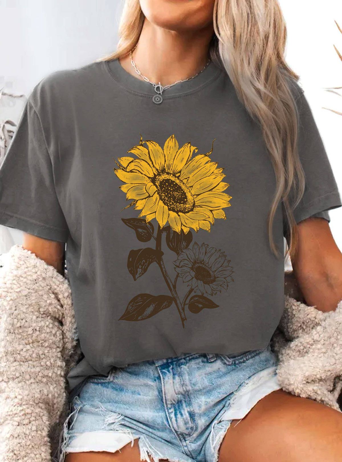 SUNFLOWER GRAPHIC TSHIRTS: NATURAL