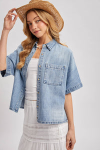 Della Denim Short Sleeve Boxy Top: Light Wash
