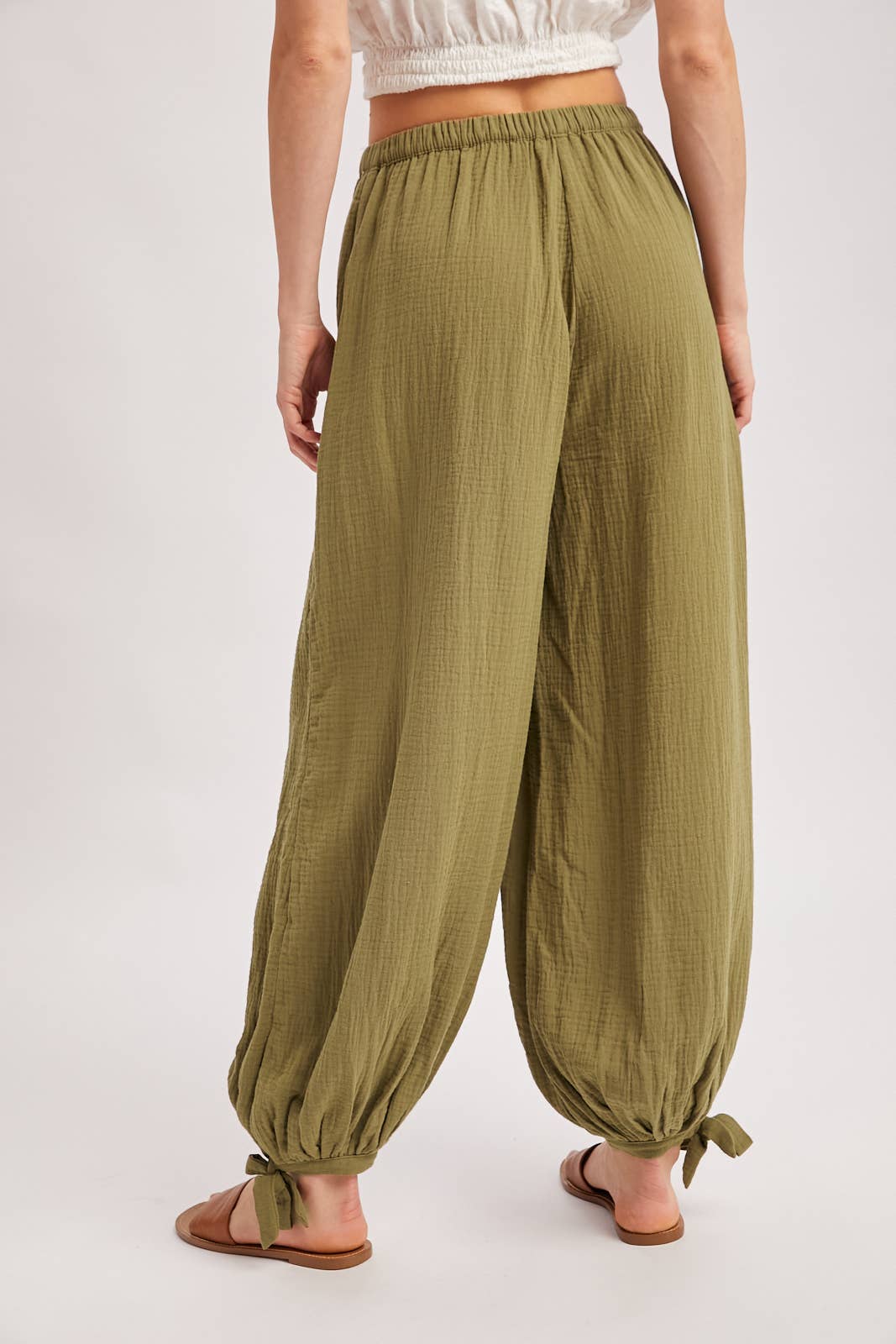 Easy Days Gauze Tie-Ankle Jogger Pants: Olive