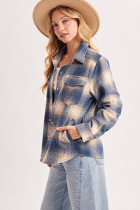 SNAP BUTTON DOWN PLAID SHACKET: Black / L