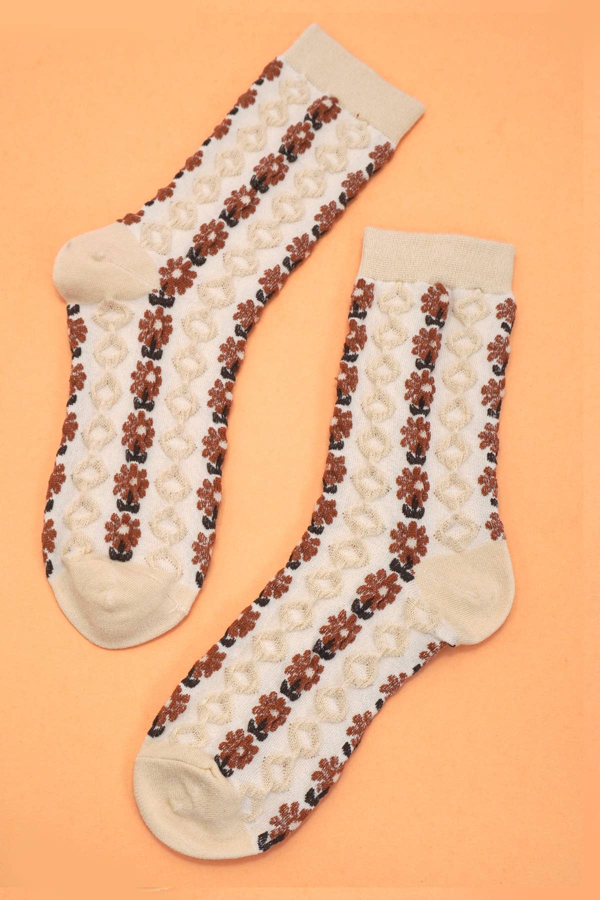 Daisy Textured Socks – Floral Knit Crew Socks for Women